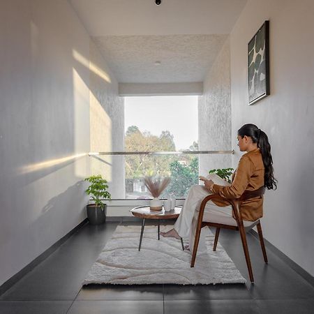Saavi Suites Daman Kültér fotó