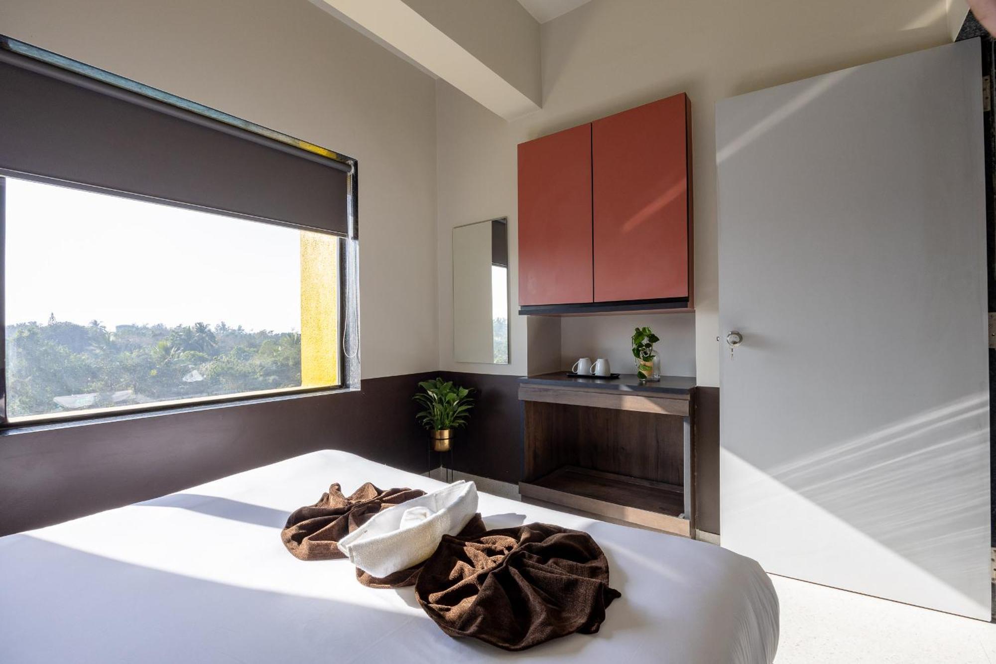 Saavi Suites Daman Kültér fotó