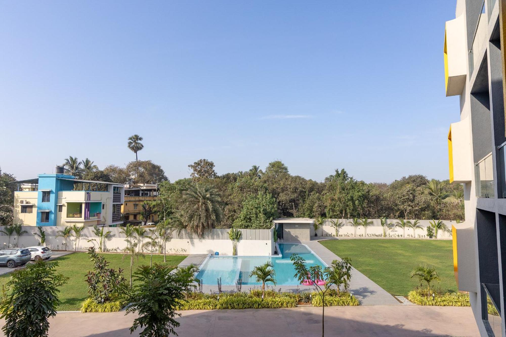 Saavi Suites Daman Kültér fotó