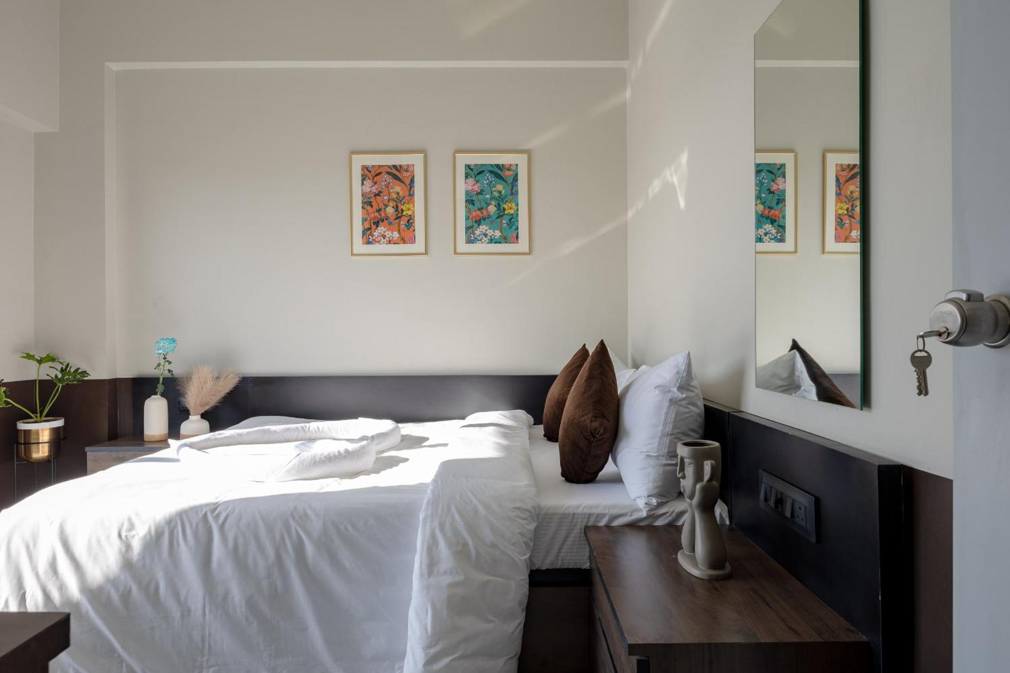 Saavi Suites Daman Kültér fotó